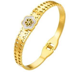 Hypoallergenic Gold Bangle Bracelet in a box - LIMITED STOCK